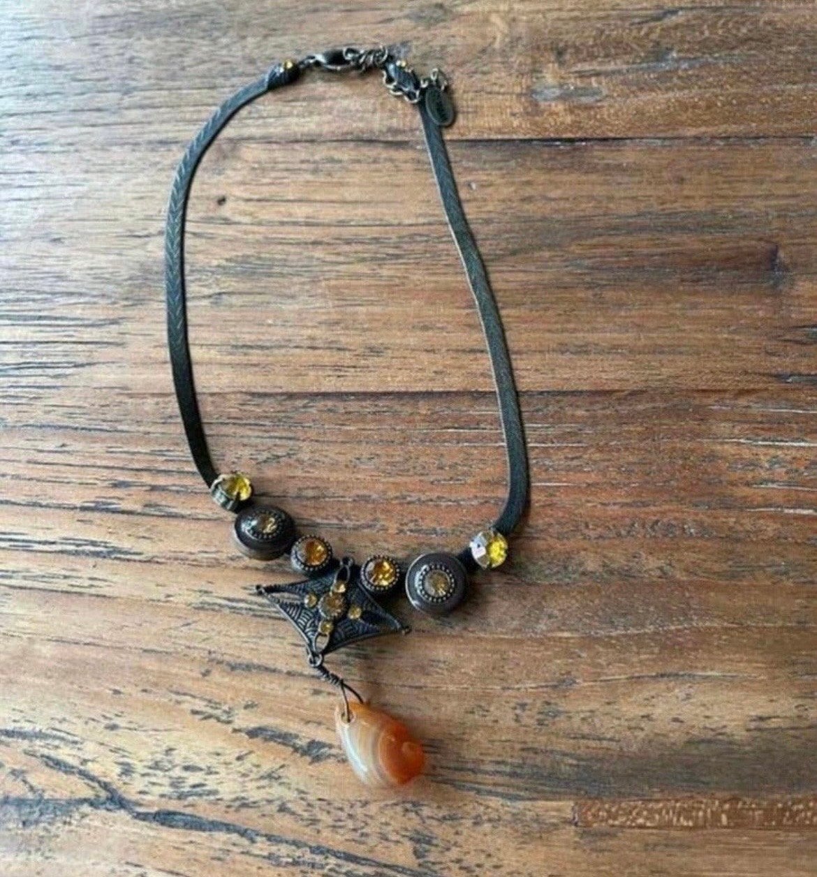 Unieke ketting met agaat hanger en kristallen, Met hanger, Overige kleuren, Ophalen of Verzenden, Zo goed als nieuw