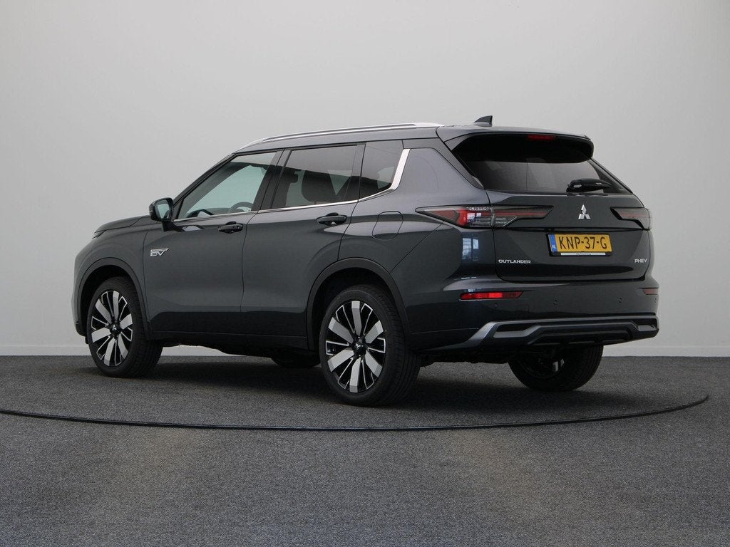 Mitsubishi Outlander 2.4 PHEV Instyle | €8000,- KORTING! |, Auto's, Mitsubishi, Automaat, Euro 6, 4 cilinders, Bedrijf