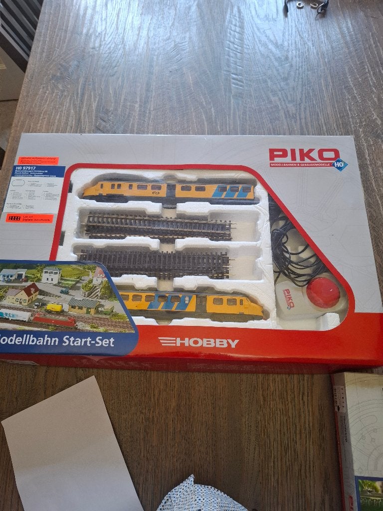 Piko hondekop, Ophalen, Gelijkstroom, Nieuw, Boek, Tijdschrift of Catalogus
