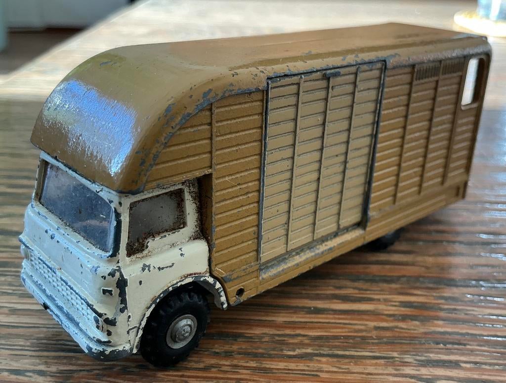 Oude Budgie Toys Paarden vrachtwagen Horse Box, Ophalen of Verzenden, Gebruikt, Bus of Vrachtwagen