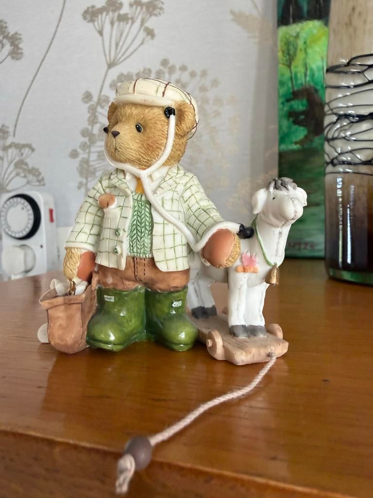 Cherished Teddies 'Jim' Dierenarts met Lam Special Edition, Ophalen, Zo goed als nieuw, Beeldje, Cherished Teddies