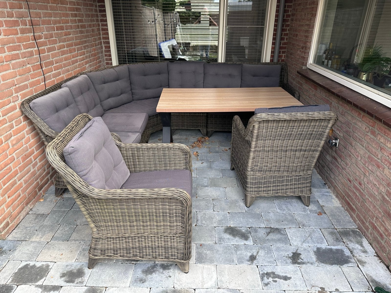 Luxe Wicker Tuinset met Tafel - goede conditie, Tuin en Terras, Ophalen, Gebruikt, Meer dan 8 zitplaatsen, Wicker