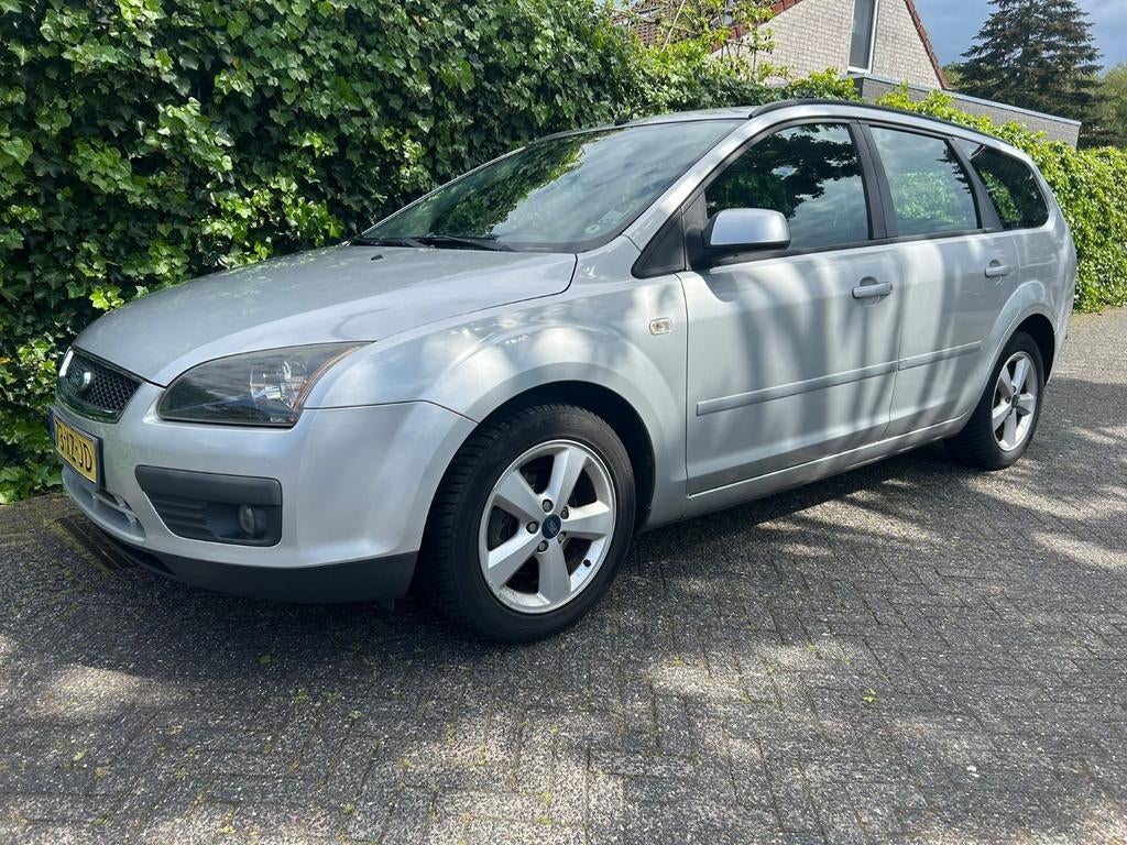 Ford Focus 1.8 92KW Wagon 2007 Grijs, Zwart, 4 cilinders, USB, Handgeschakeld