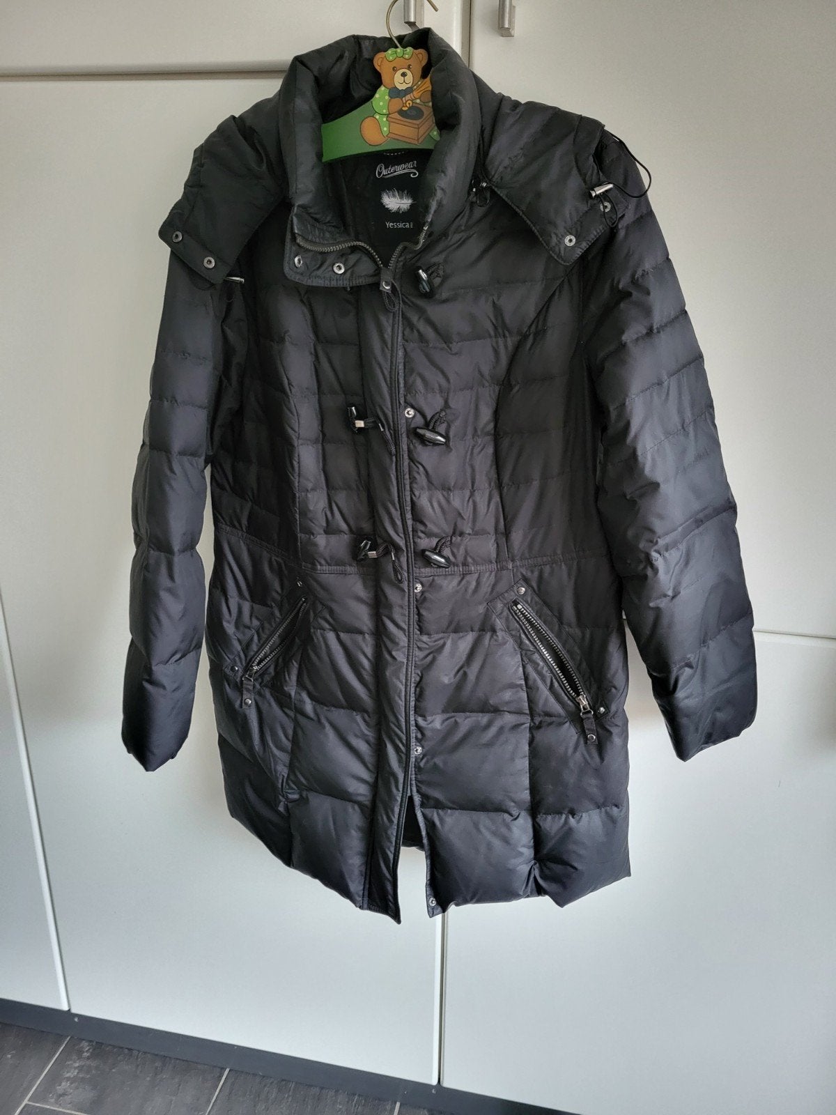Yessica Zwarte Dames Winterjas Maat 44, Kleding | Dames, Jassen | Winter, Maat 42/44 (L), Ophalen of Verzenden, Zo goed als nieuw