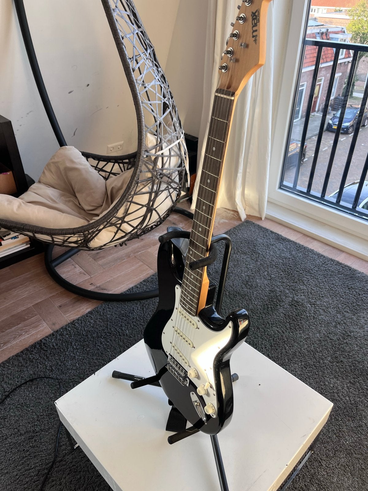 Foto 4 van Max Music elektrische gitaar met versterker