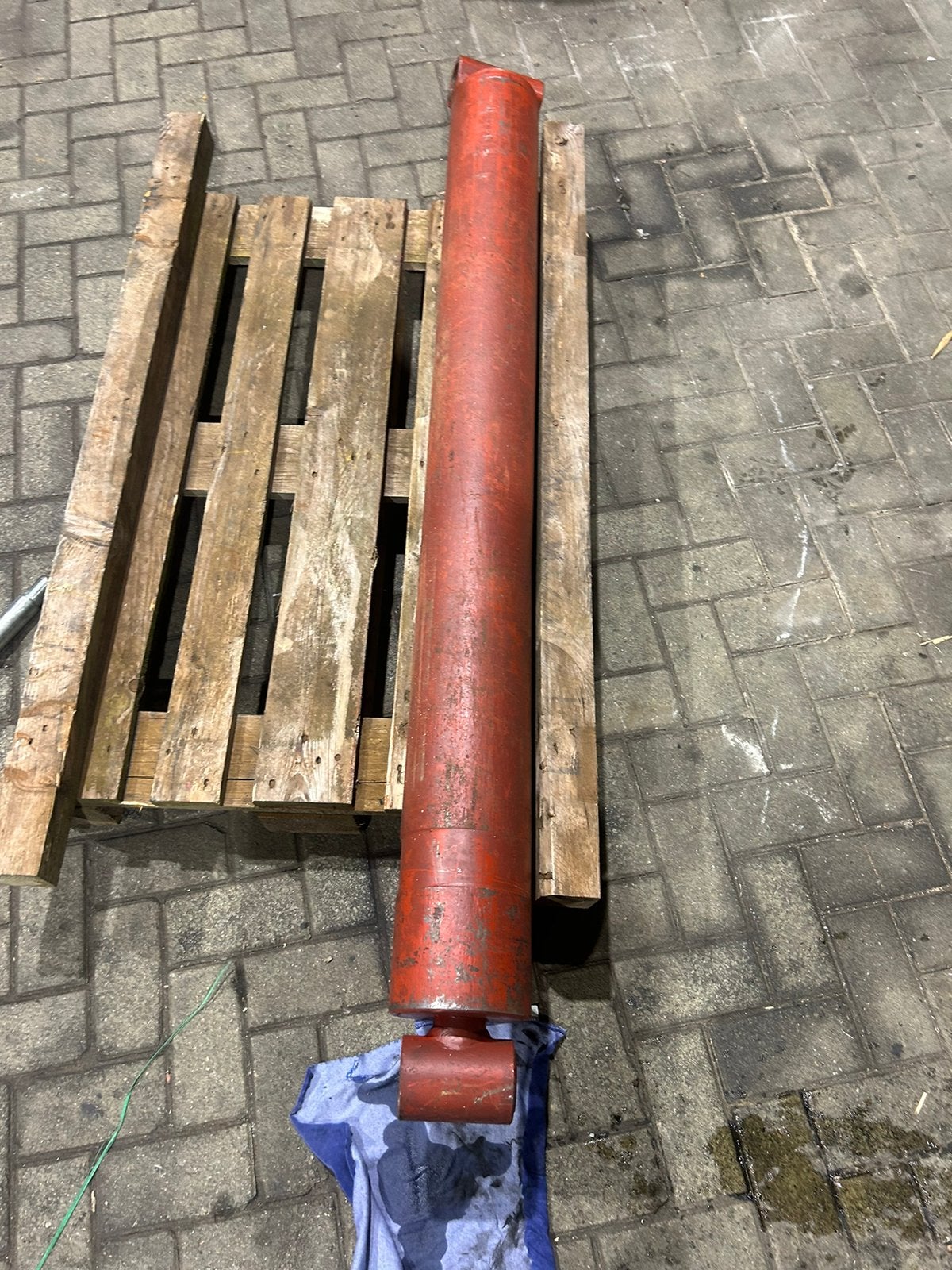 Hydroliek cilinder haakarm, Ophalen