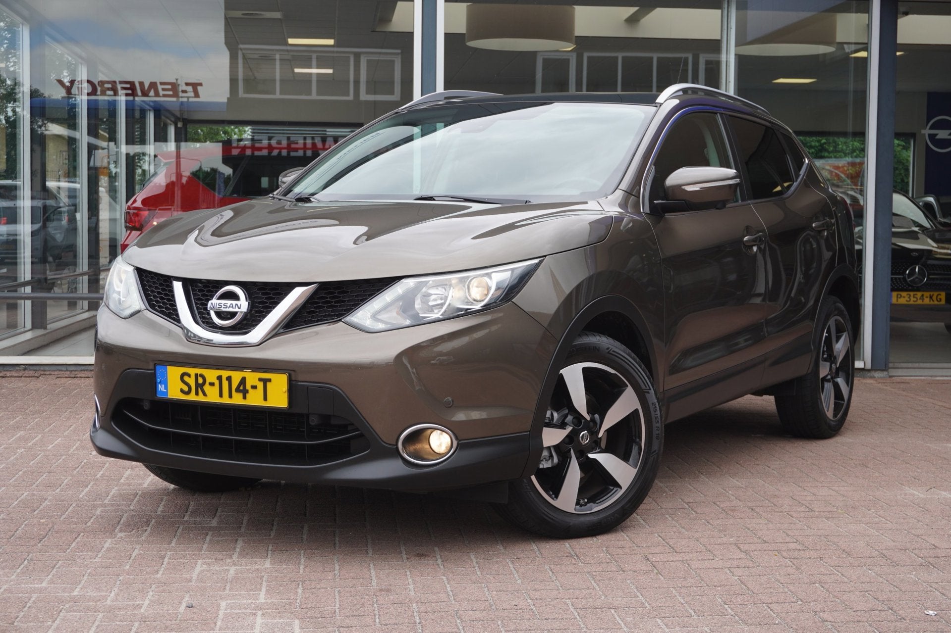 Nissan Qashqai 1.6 Tekna | Handgeschakeld | Airco | Navigati, Auto's, Voorwielaandrijving, Gebruikt, 4 cilinders, 163 pk