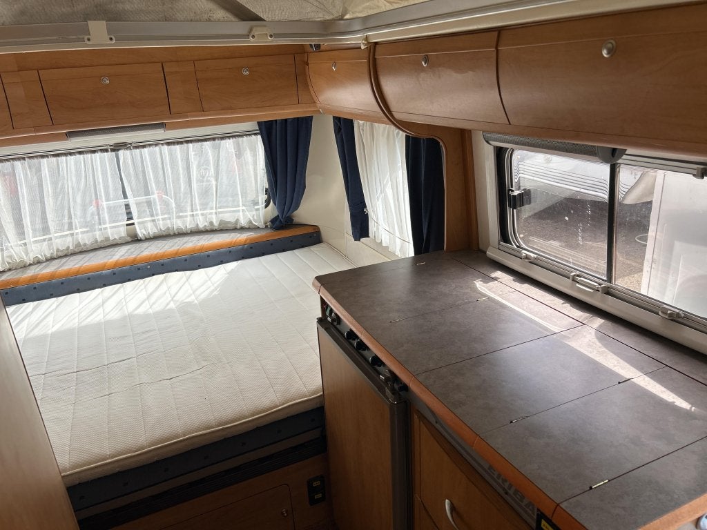 Eriba 480 Future 2003 LUIFEL, TOILET, VAST BED, Caravans en Kamperen, Standaardzit, Schokbreker, Bedrijf, 750 - 1000 kg