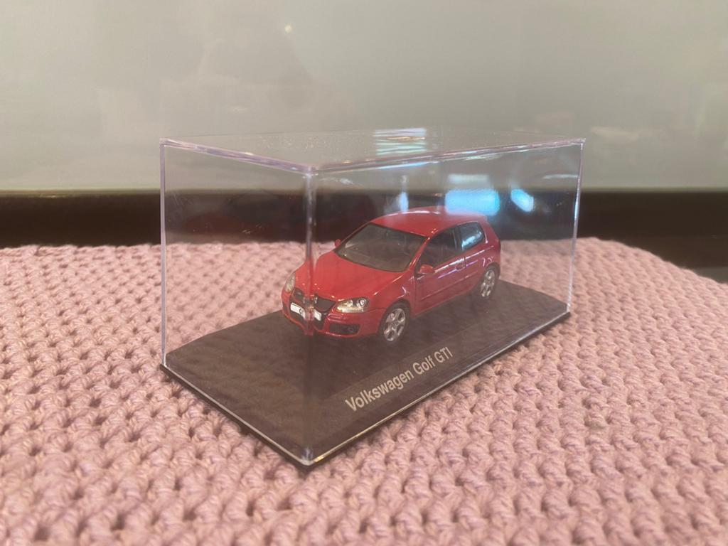 Volkswagen golf gti, Hobby en Vrije tijd, Modelauto's | 1:43, Ophalen of Verzenden, Zo goed als nieuw, Auto, Norev