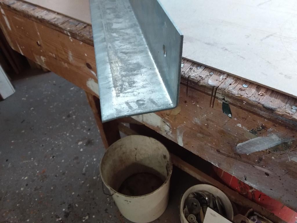 Stalen latei 3 mm, 9x9x112,5, Doe-het-zelf en Verbouw, Metalen, Ophalen, Nieuw, IJzer