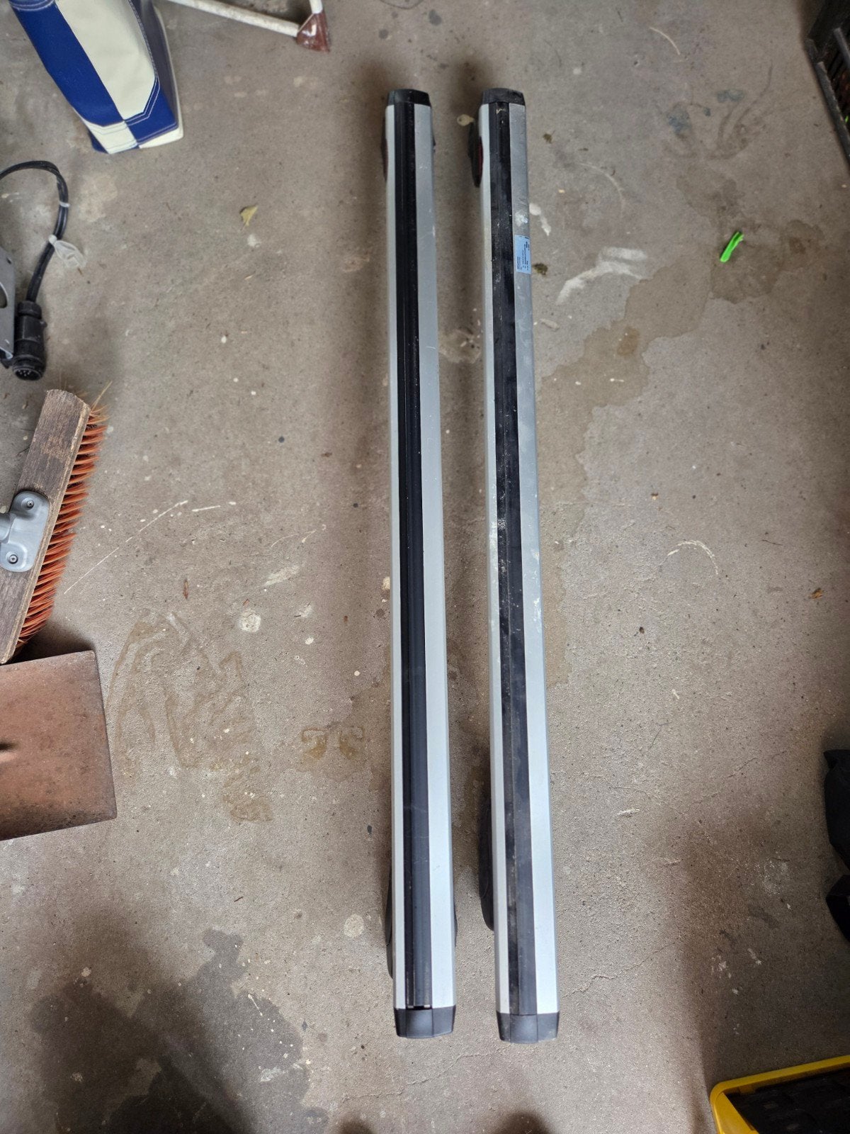Mont Blanc Roofbar Activa+Aero 1250 - Dakdragers, Auto diversen, Ophalen, Gebruikt