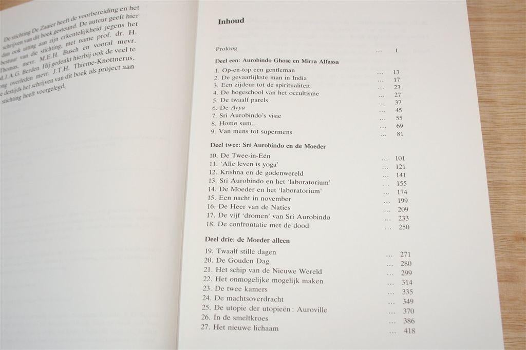 Voorbij de Mens — Sri Aurobindo & De Moeder [Van Vreckhem], Ophalen of Verzenden, Gelezen, Overige onderwerpen, Achtergrond en Informatie