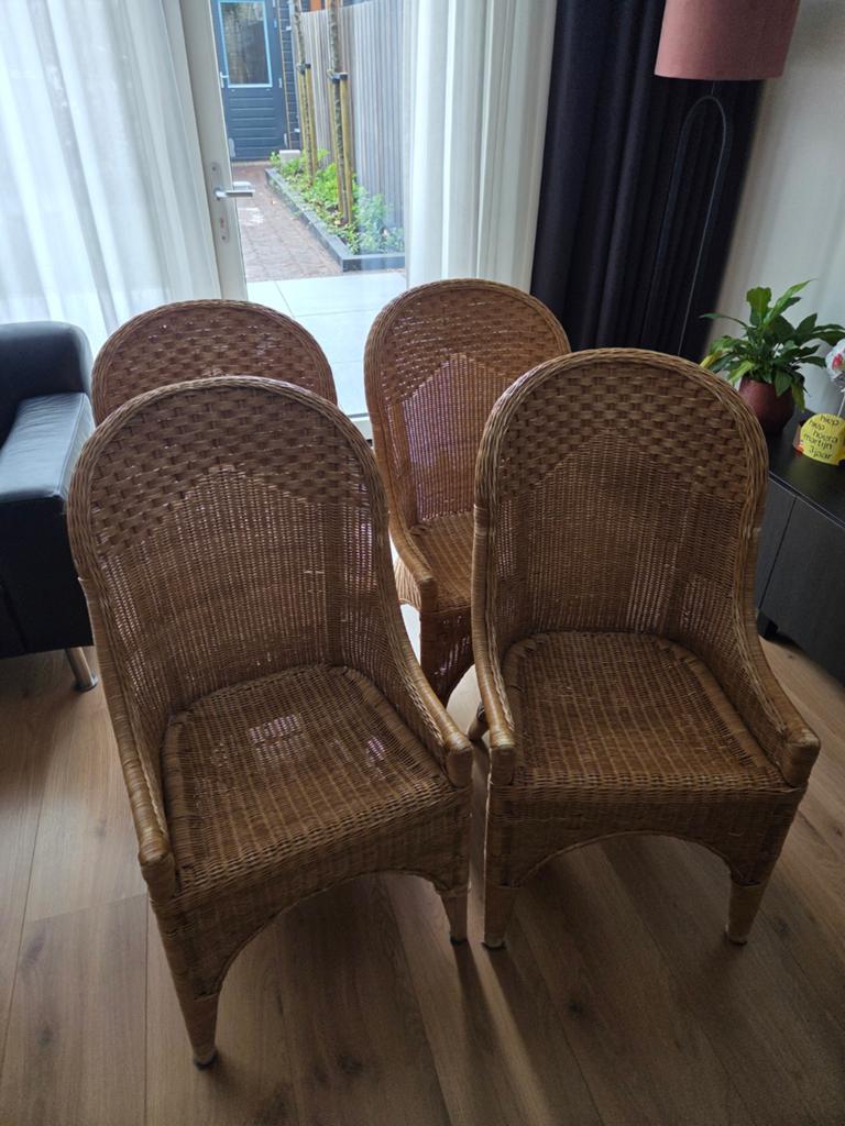 Eetkamerstoelen gratis ophalen, Ophalen, Gebruikt, Bruin, Vier