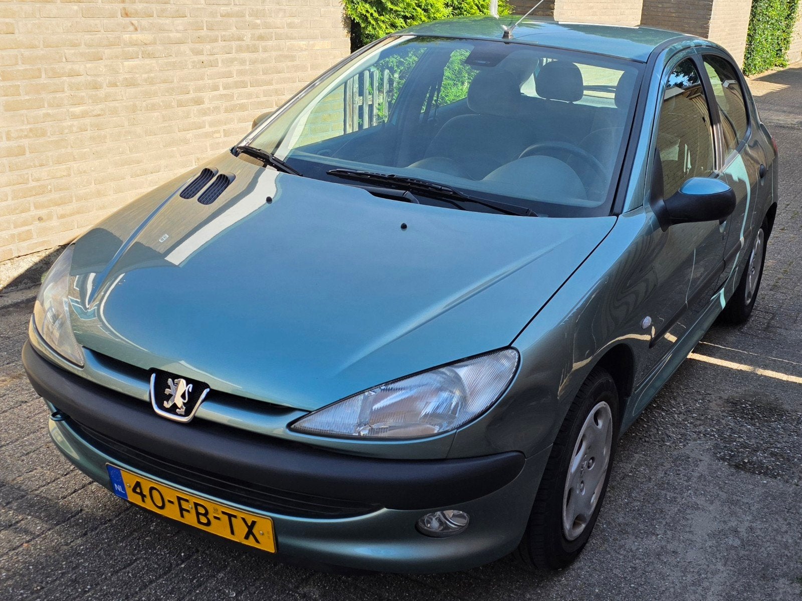 Peugeot 206 1.4 5D AUT 2000 Groen, Auto's, Particulier, 1100 kg, 955 kg, Hatchback
