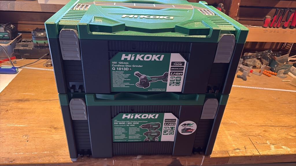 Twee nieuwe koffers Hikoki, Ophalen, Zo goed als nieuw