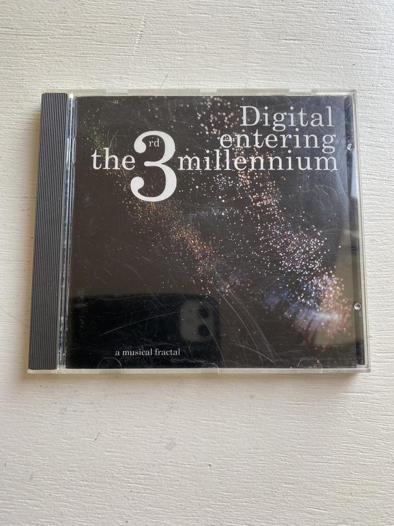Digital entering the 3rd Millennium - A Musical Fractal CD, Ophalen of Verzenden, Zo goed als nieuw
