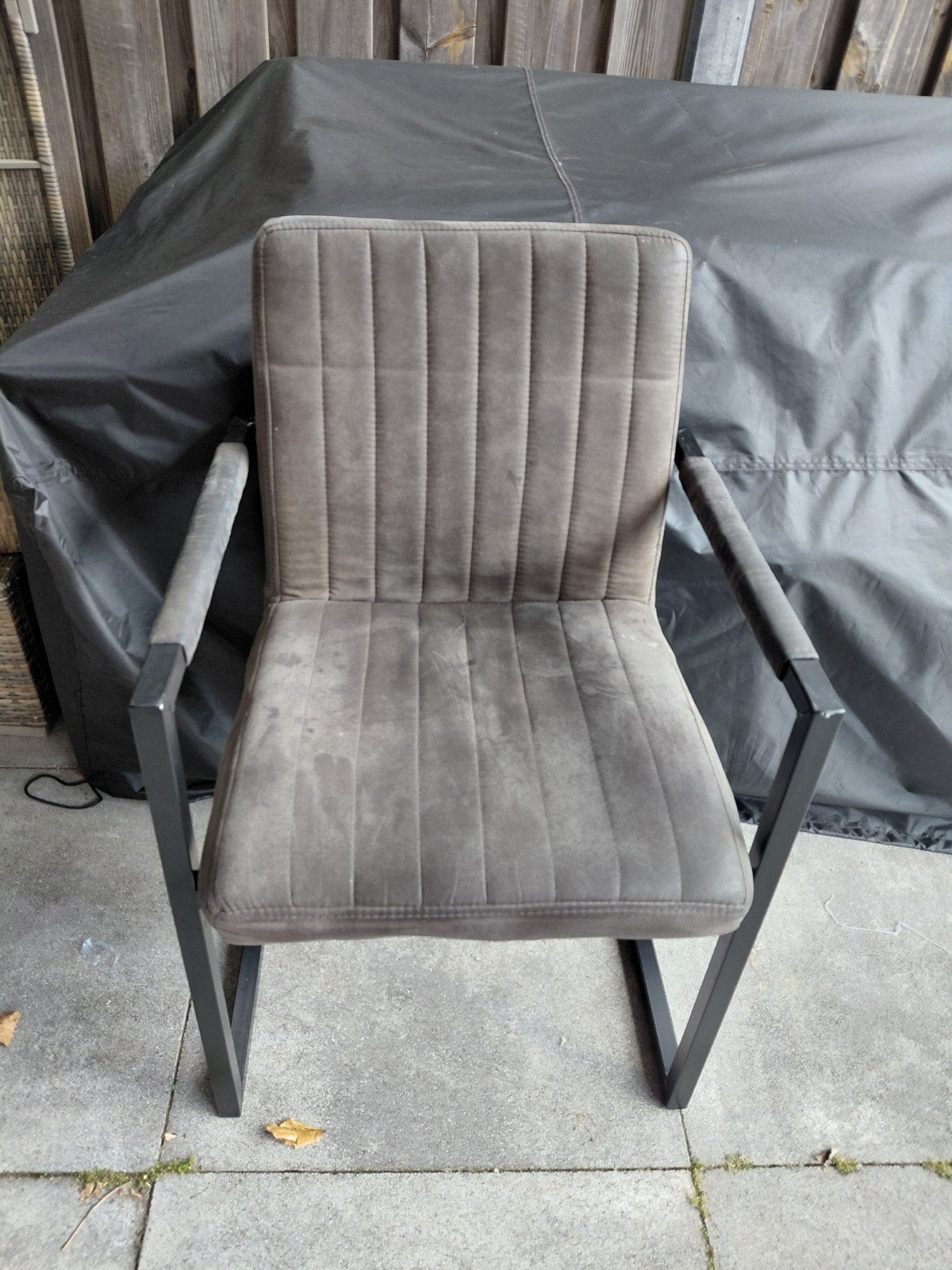 Gratis stoelen af te halen, Ophalen, Gebruikt
