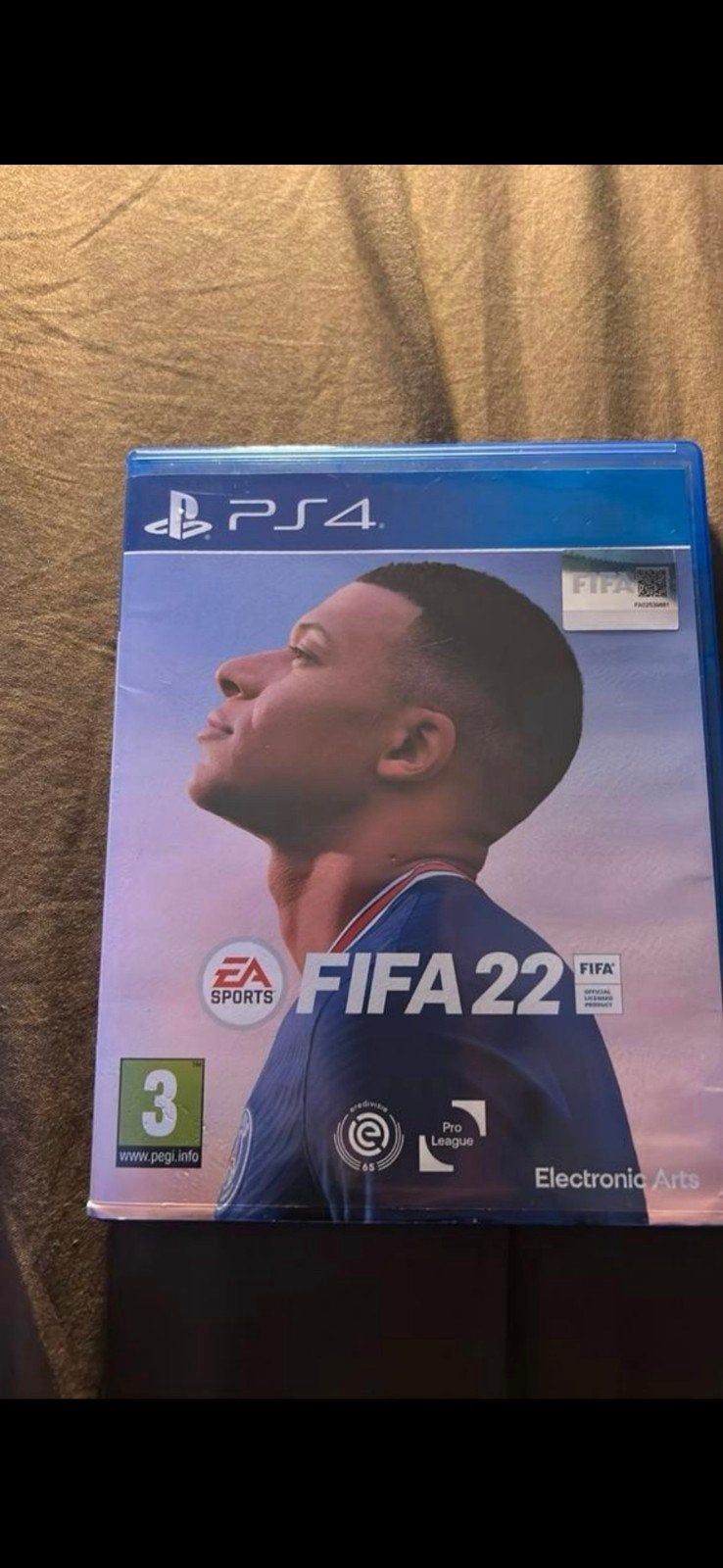 PlayStation 4 met gratis FIFA 22 ZONDER controller, Spelcomputers en Games, Spelcomputers | Sony PlayStation 4, Ophalen, Zonder controller