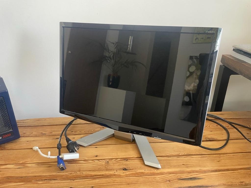 Acer LCD Monitor P223W met Thunderbolt voor Mac, Ophalen, HD, 3 tot 5 ms, Zo goed als nieuw
