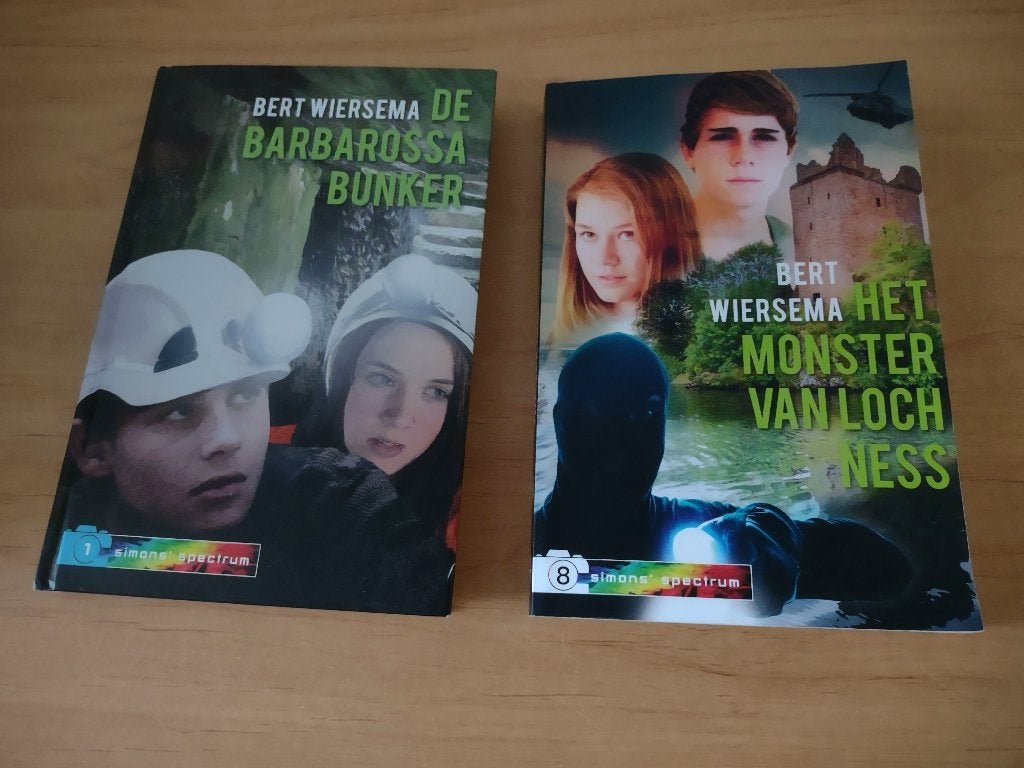 Simon's spectrum (1 en 8)- Bert Wiersema, Ophalen of Verzenden, Gelezen