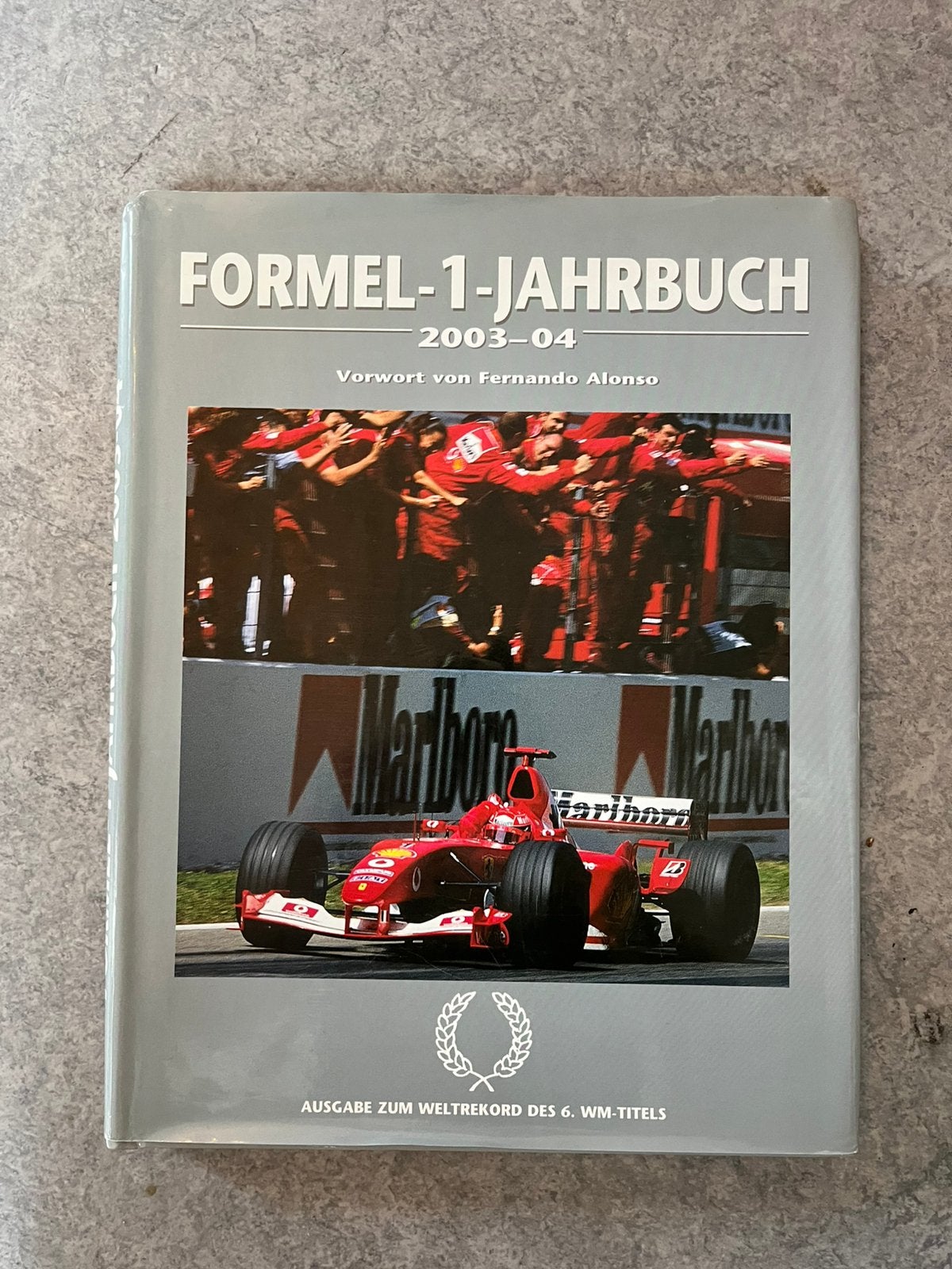 Fornule 1 jaaroverzicht 2003 Duits 220 pagina hardcover, Ophalen of Verzenden, Zo goed als nieuw, Auto's