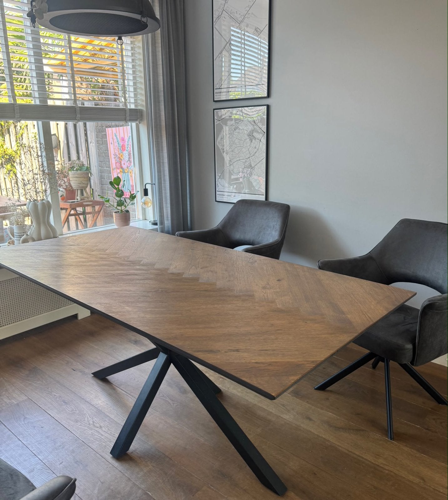 Inhouse Eikenhouten eettafel met visgraatpatroon., Ophalen, Gebruikt, Eikenhout, 50 tot 100 cm