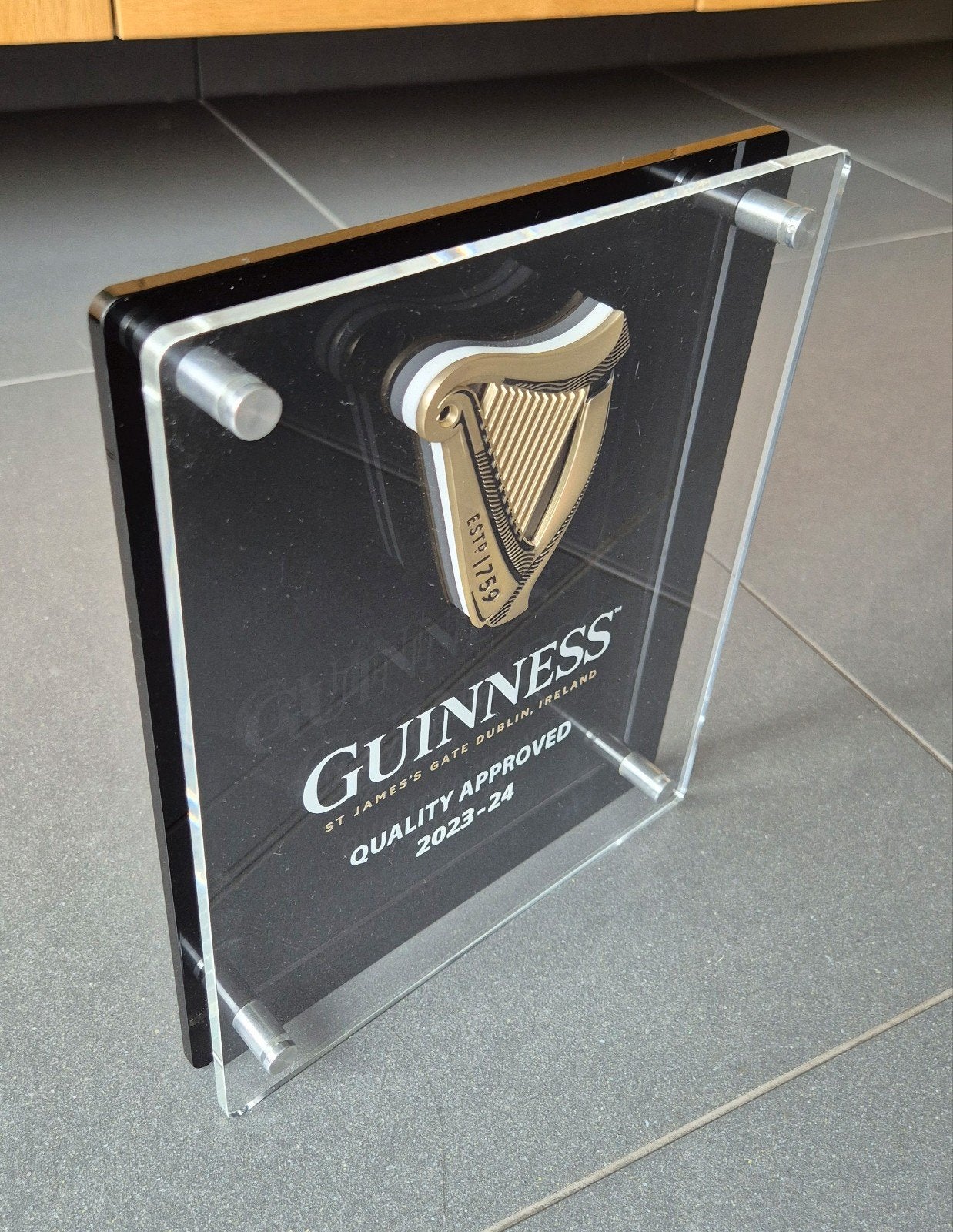 Guinness official Dealers plate, Verzamelen, Ophalen of Verzenden, Zo goed als nieuw, Reclamebord, Plaat of Schild, Overige merken