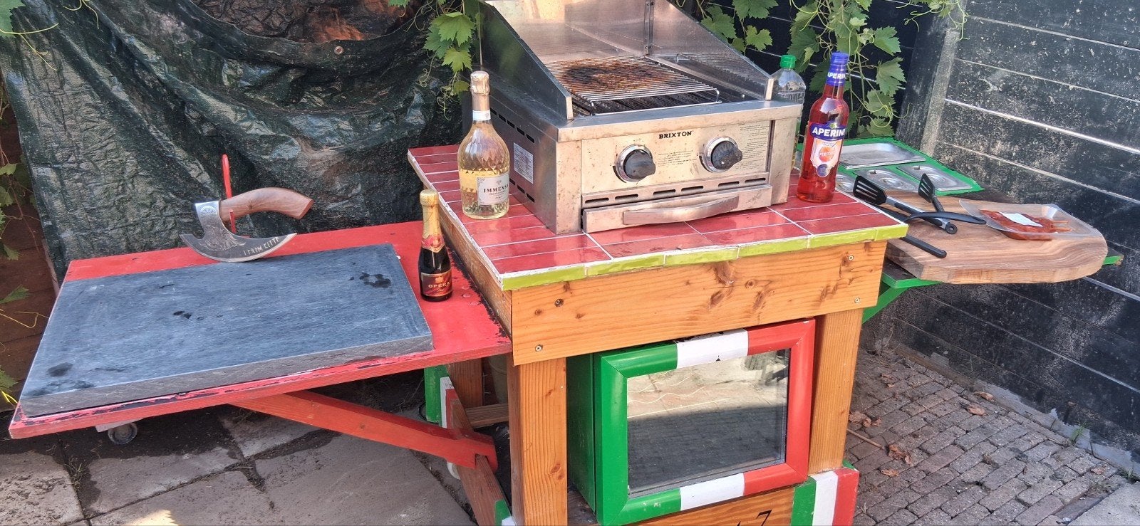 BBQ met wijnkoeler en zijtafels - Italiaanse stijl, Tuin en Terras, Ophalen of Verzenden