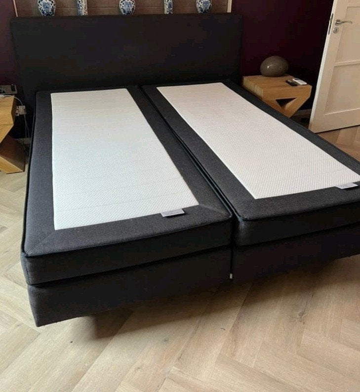 Auping boxspring elektrisch 210cm x 180cm incl hoofdbord, Ophalen, 210 cm, Tweepersoons, Zo goed als nieuw