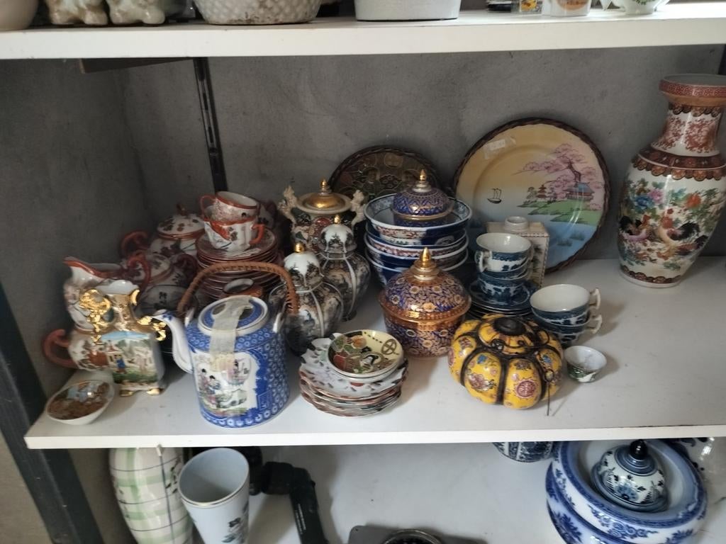 Diverse Chinese serviezen en decoratie, Antiek en Kunst, Antiek | Servies los, Ophalen of Verzenden