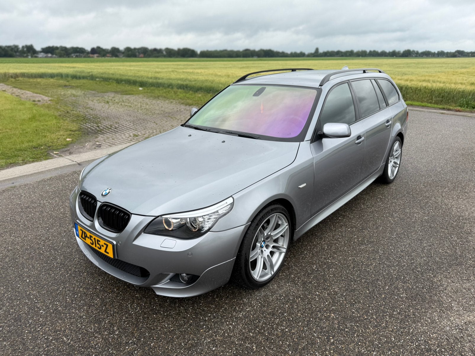 BMW 525i E61 LCI M-Pakket | Volledig Onderhouden, Auto's, BMW, Zwart, Stationwagon, Particulier, Bi-Xenon koplampen