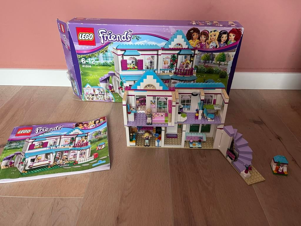 Lego Friends 41314 Stephanie's Huis met doos en boekje, Ophalen of Verzenden, Zo goed als nieuw, Complete set, Lego