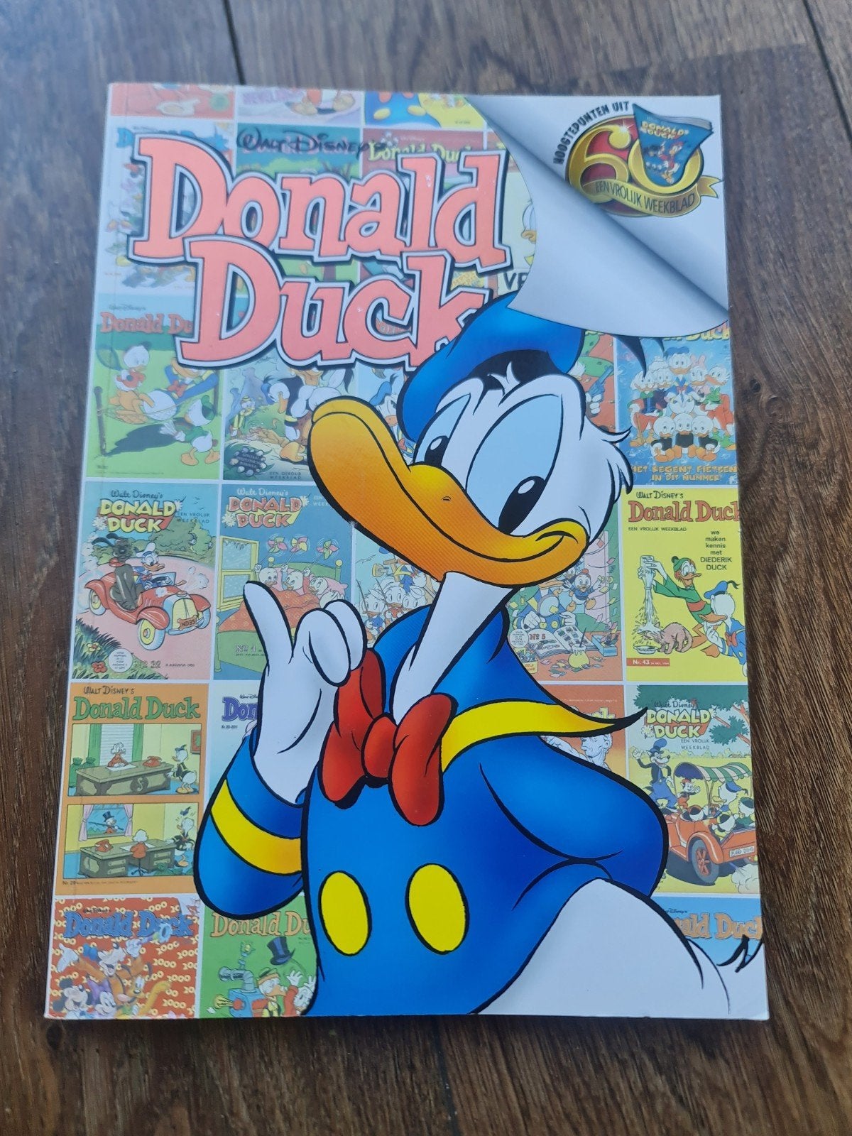 Donald Duck: Een Vrolijk Weekblad - Jubileumuitgave, Boeken, Eén stripboek, Ophalen of Verzenden, Zo goed als nieuw, Walt Disney