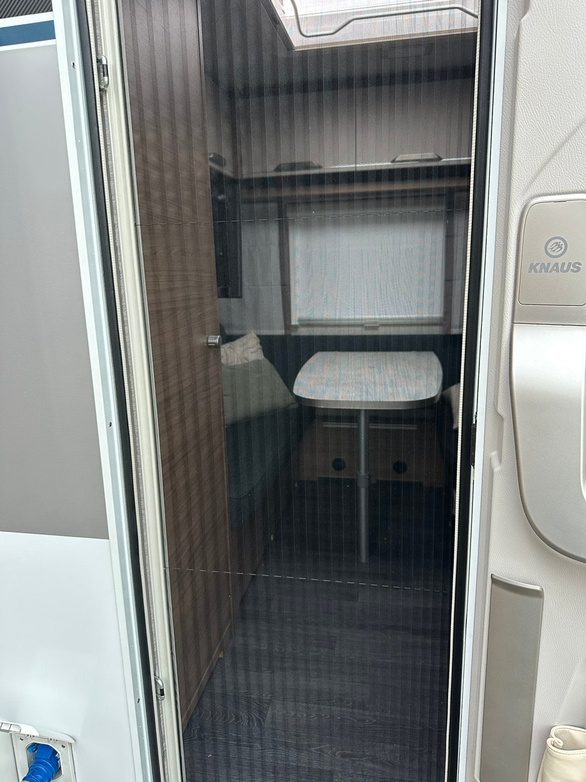 Foto 23 van Knaus Sport 420 QD E-Power met Airco/Mover/Voortent/TV