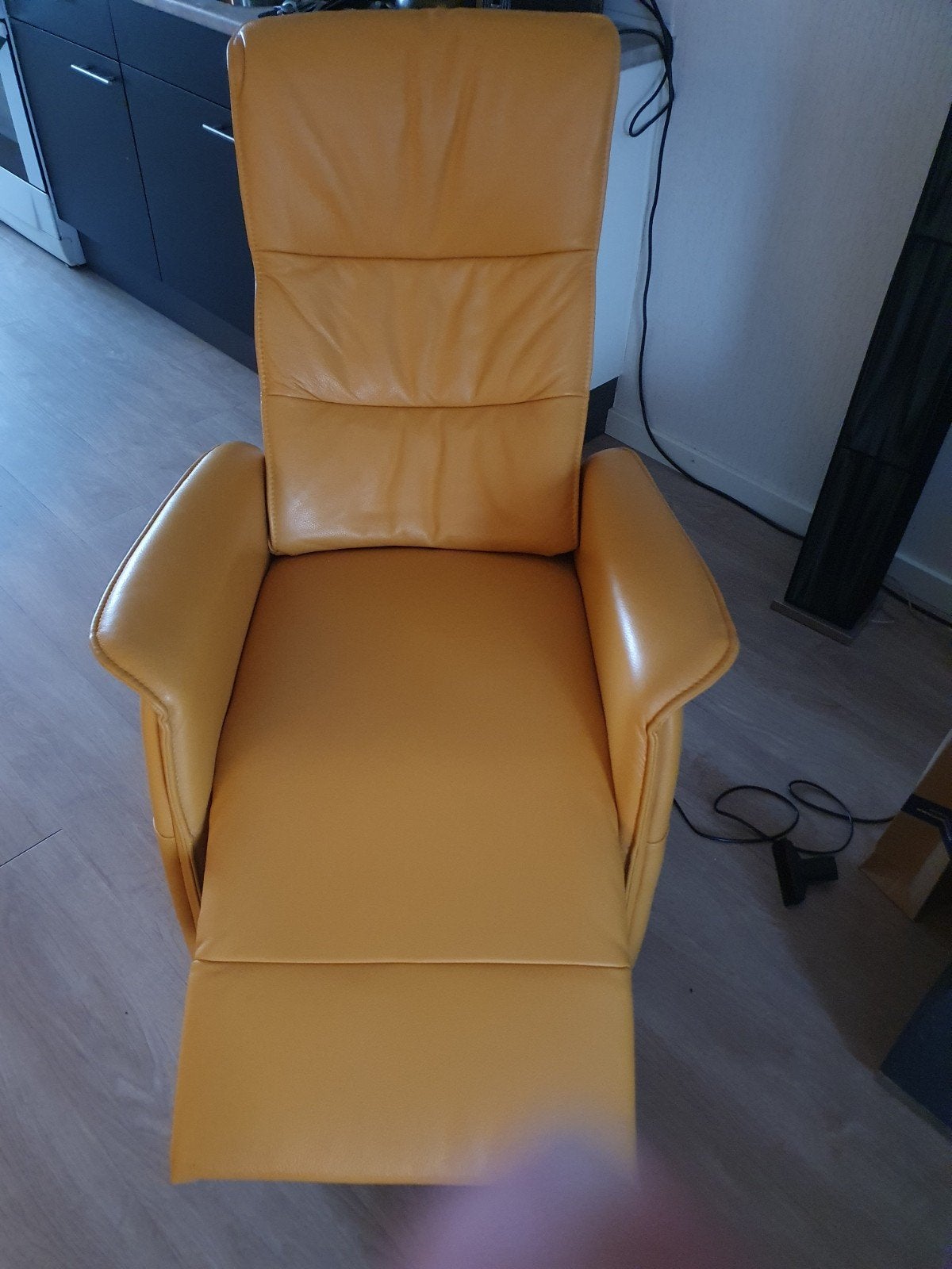 Sta op stoel Oker geel(top kwaliteit, echt leer), Ophalen, Zo goed als nieuw, Leer, 50 tot 75 cm