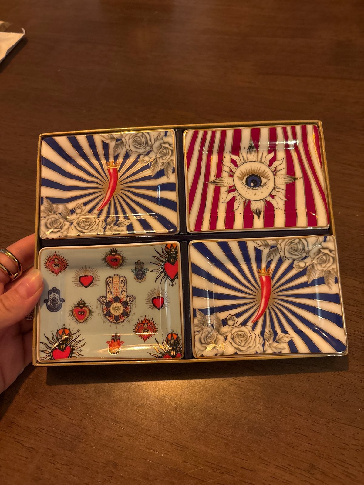 4 Pozzi Milano porseleinen schaaltjes in gift box, Nieuw, Ophalen of Verzenden, Schaal of Schalen, Overige stijlen