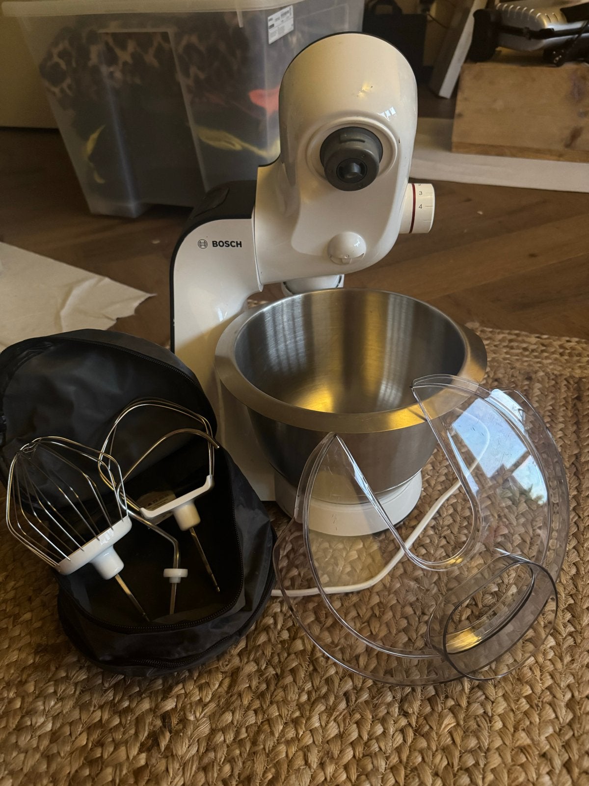 Bosch Keukenmachine MUM5 - Wit met RVS kom, Ophalen, Zo goed als nieuw, Vaatwasserbestendig, 3 snelheden of meer