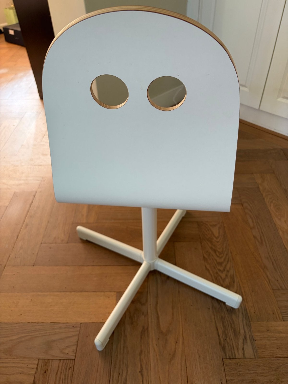 Witte kinderstoel van Ikea, Huis en Inrichting, Ophalen, Wit, Zo goed als nieuw, Eén