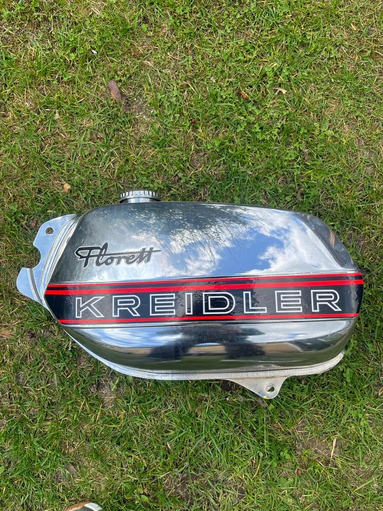 Kreidler Florett Benzinetank - Chroom met Zwarte Streep, Fietsen en Brommers, Ophalen of Verzenden, Gebruikt, Tank