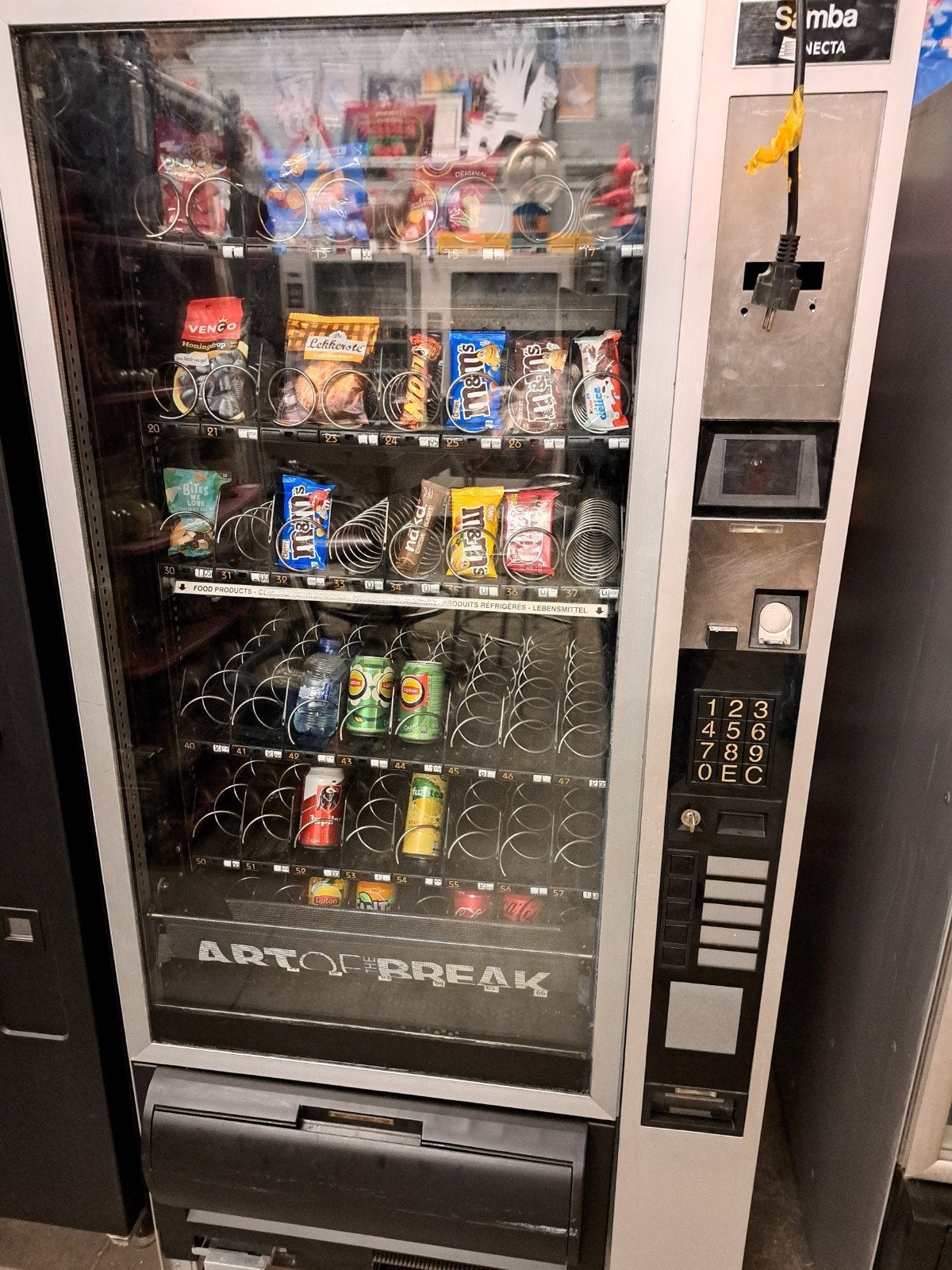 fris / snack automaat gekoeld Necta, Ophalen