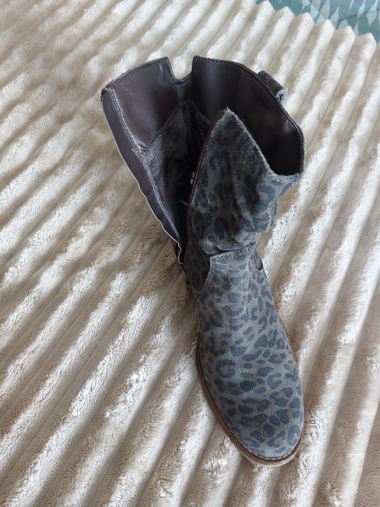 MERKLAARZEN CELINE LEDER MET VACHT GEVOERD!, Kleding | Dames, Schoenen, Celine, Ophalen of Verzenden, Zo goed als nieuw