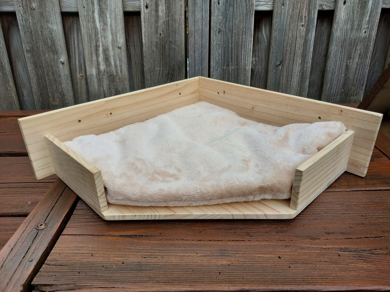 katten plato hout met kussen, Ophalen of Verzenden, Zo goed als nieuw, Overige