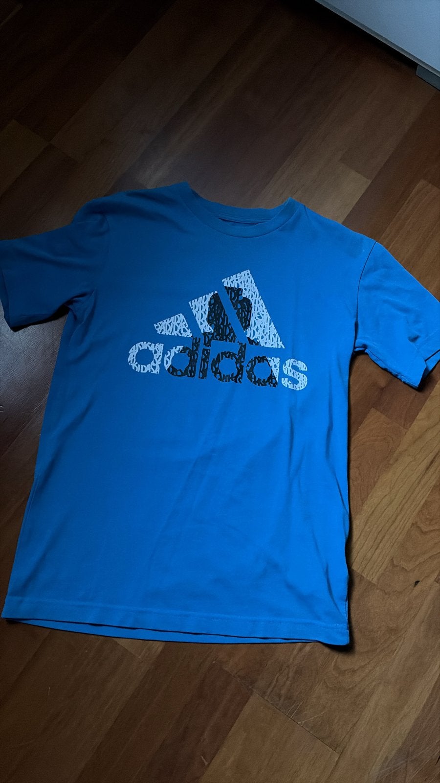 Adidas x Lego T-shirt Blauw Maat 152 (11-12 jaar), Ophalen of Verzenden, Gebruikt, Jongen of Meisje