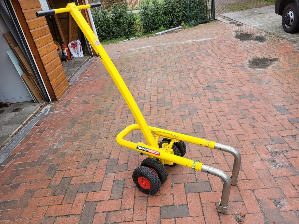 Tromp easylift voor de straatmaker, Tuin en Terras, Tegels en Klinkers, Ophalen, Beton, Terrastegels