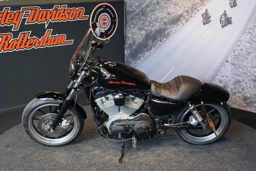 Harley-Davidson XL 883 L Super Low (bj 2011), Bedrijf, Overig, Sales@harleydavidsonrotterdam.nl, Harley-Davidson Benelux B.V.