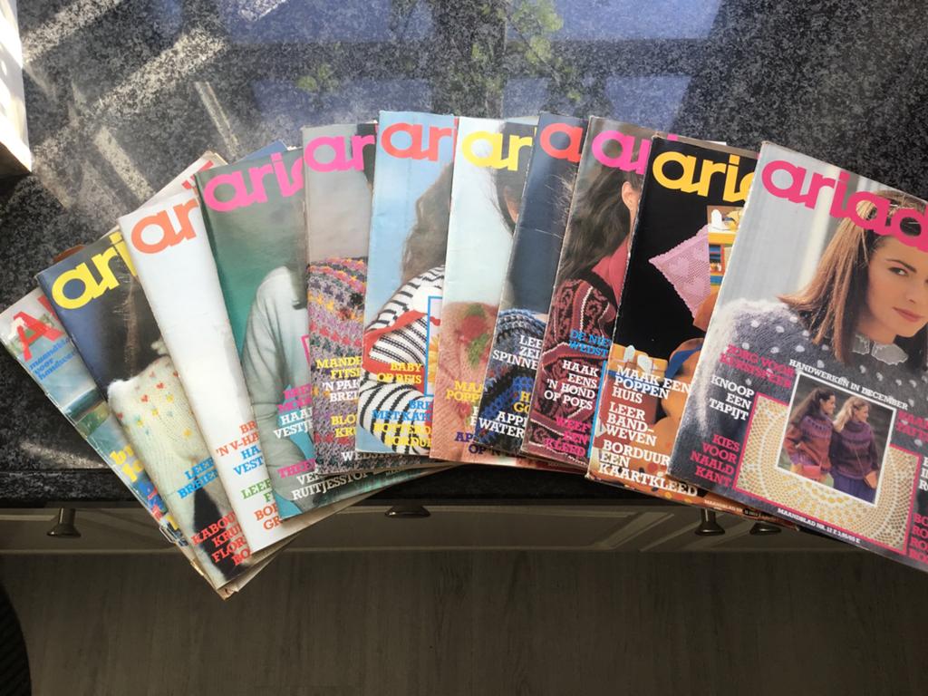 11 Ariadne’s maandbladen uit 1979, compleet met patroon blad, Ophalen of Verzenden, Zo goed als nieuw, Patroon