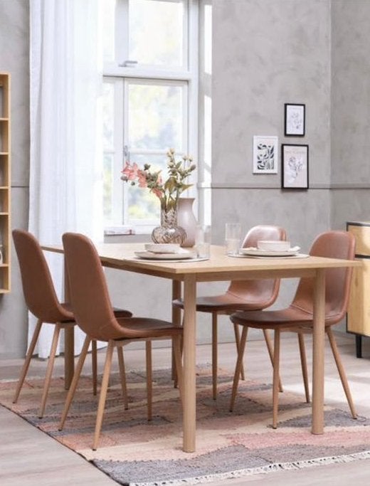Eettafel hout JYSK, Huis en Inrichting, Ophalen of Verzenden, Zo goed als nieuw, 4 tot 6 stoelen