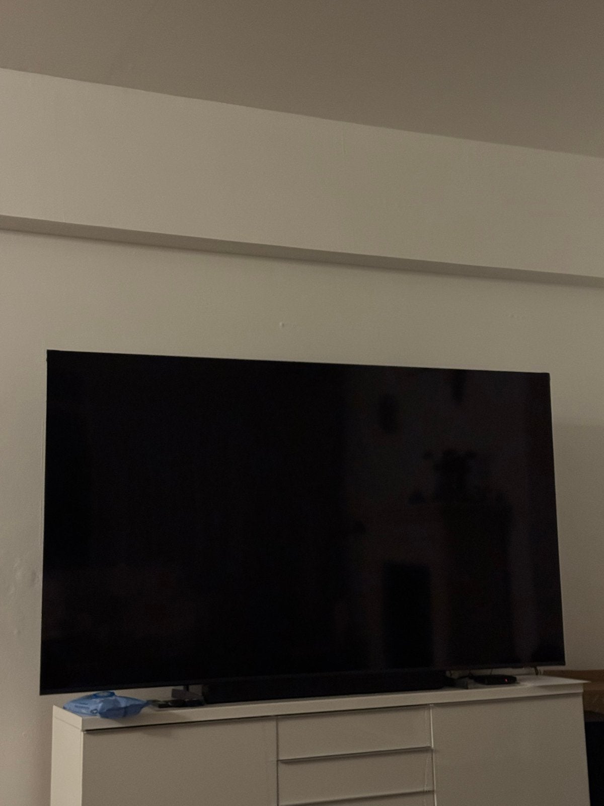 Grote Smart TV  defect 85 “