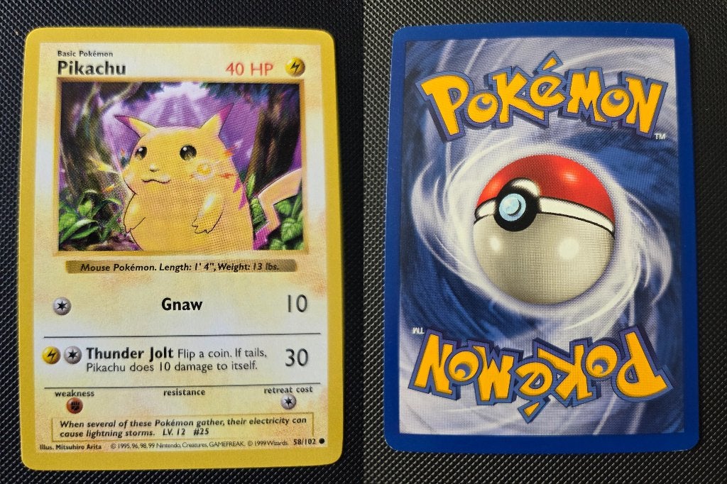 Pikachu Base Set Shadowless Near Mint, Ophalen of Verzenden, Zo goed als nieuw, Losse kaart