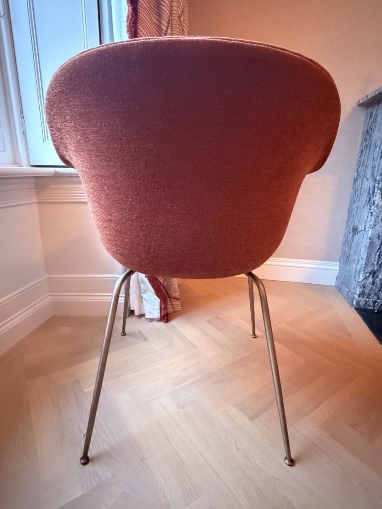 4x NIEUWE GUBI Bat dining chair with arm (Dedar stoffering), Huis en Inrichting, Ophalen, Design, Nieuw, Vier